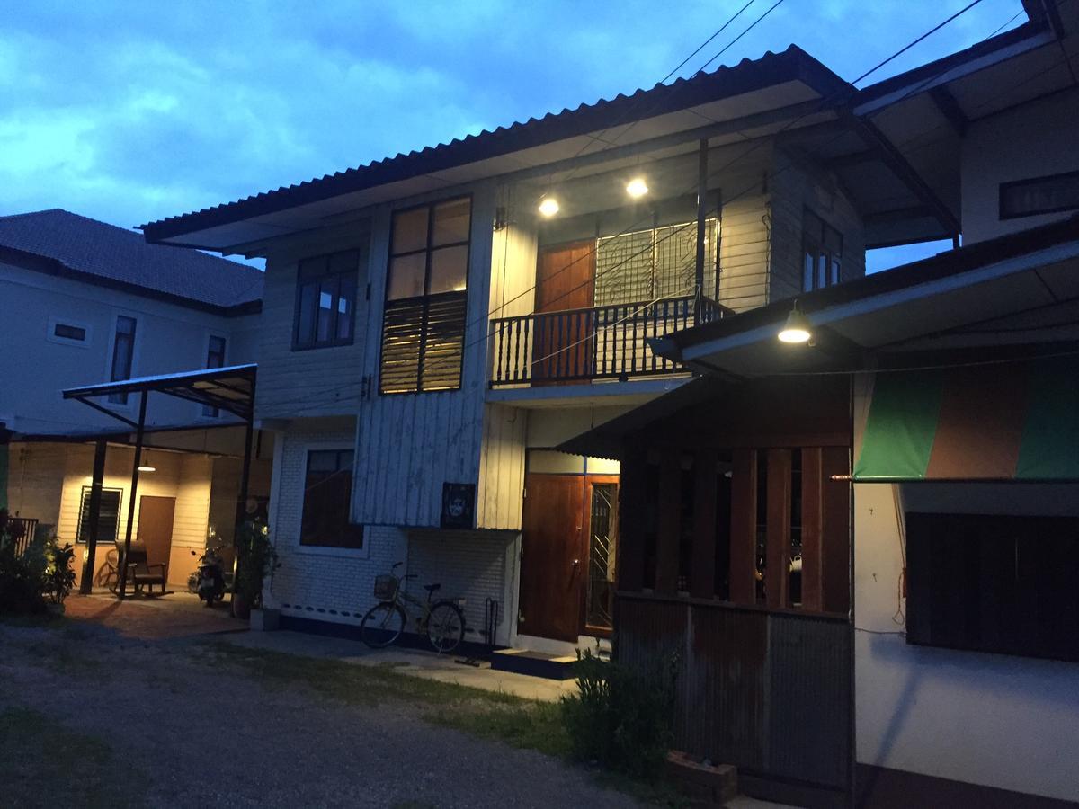 Bed Time Hostel Chiangrai Csiangraj Kültér fotó